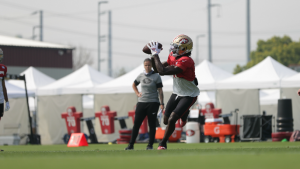 Brandon Aiyuk, Dee Ford, Ross Reynolds sustain injuries in 49ers’ practice Sunday