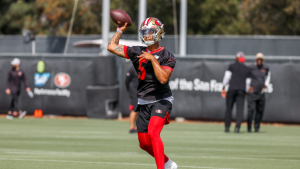 49ers Practice Report: ‘Everybody’s eyes are locked on him’