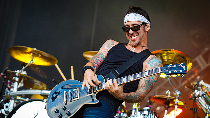 Sully Erna Wants This Band To Induct Godsmack Into The Hall Of Fame