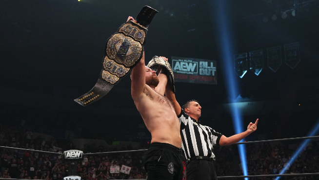 Jon Moxley Defeats CM Punk To Become AEW World Champion & AEW Dynamite  Review